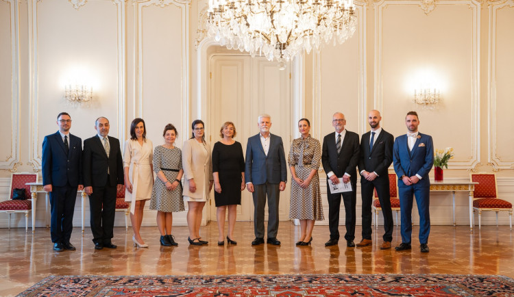 Prezident Pavel přijal na Hradě finalisty ankety o nejoblíbenějšího učitele