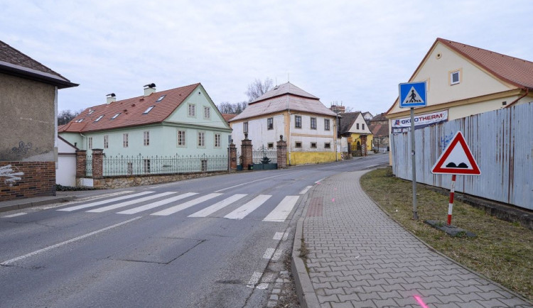 Rolnické náměstí se nakonec uzavře pro veškerou dopravu od 12. května. Značně to zkomplikuje dopravu