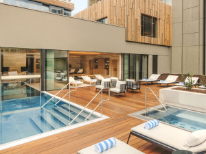 Po rekonstrukci otevřeli hotel Fairmont Golden Prague, dřívější InterContinental. Noc vyjde na patnáct tisíc