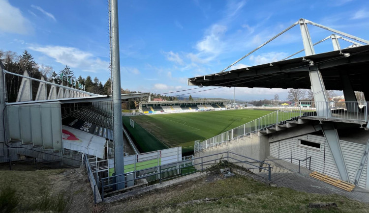 Miliony od svazu pro Peltův Jablonec. Pokus o narušení férové soutěže, ozval se majitel Slovanu Kania