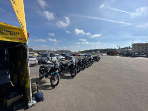 Na kurz Učme se přežít v Sosnové přijeli zástupci Evropské federace autoškol