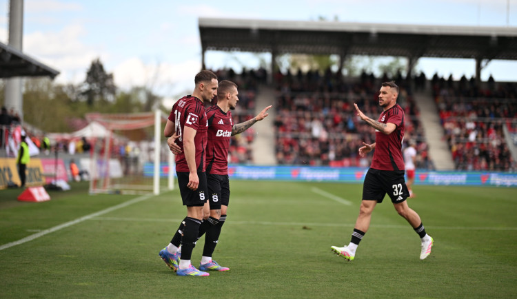 Sparta porazila Pardubice 2:1, o obě branky se postaral Jan Kuchta