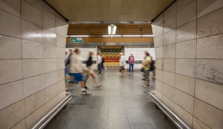 Ilustrační foto, metro, Muzeum, voda