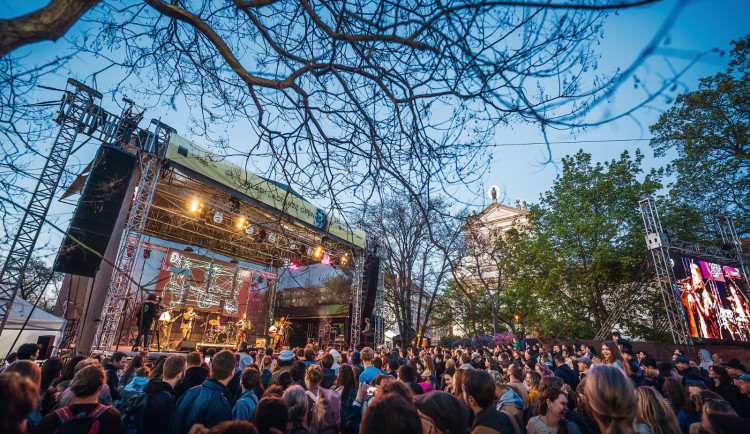 Program začíná ve čtyři odpoledne.