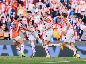 Fotbalisté Slavie po zisku titulu zvítězili po obratu z 1:3 nad Plzní 4:3
