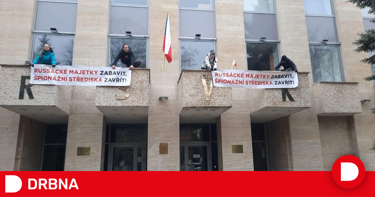 Ruský velvyslanec v Praze si stěžuje na postoj Česka k Ruskému domu
