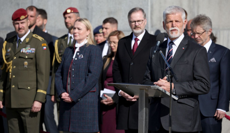 Je správné, že se stavíme za práva napadené Ukrajiny, řekl prezident při pietním aktu na Vítkově