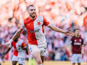 Fotbalisté Slavie porazili v nadstavbě Spartu 2:1. Letenští zažívají sérii proher po více než deseti letech