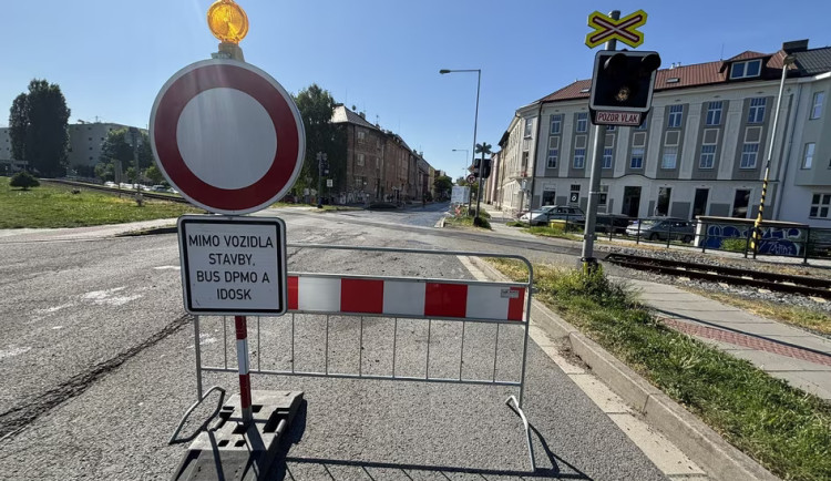 V létě je v plánu oprava další části Rooseveltovy ulice v Olomouci, práce se posunou blíž k Šantovce
