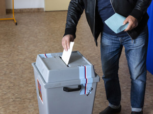 Volby do Poslanecké sněmovny se budou konat 3. a 4. října, rozhodl prezident