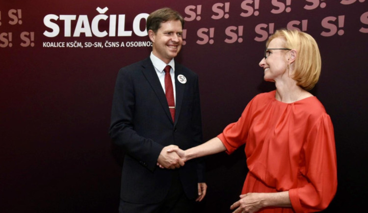 KOMENTÁŘ: Návrat do Moskvy a neodbytný duch 9. května