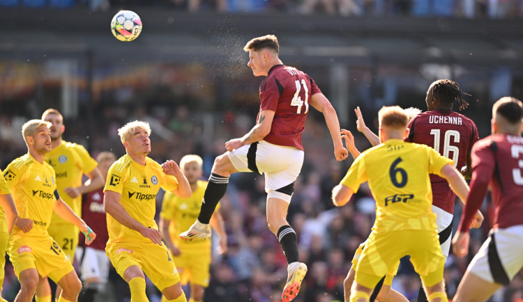 Fotbalisté Sparty se po remíze 1:1 s Olomoucí dostali do pohárové Evropy