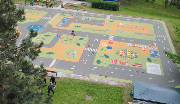 Na sídlišti v pražských Ďáblicích se otevřel dopravní park pro děti