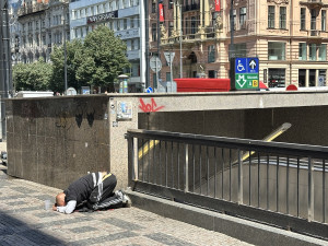 POLITICKÁ KORIDA: Mělo by hlavní město řešit čistotu a bezpečnost u stanic metra? Odpovídají zastupitelé