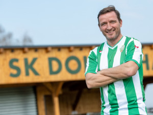 Do Dolních Chaber přijedou legendy Liverpoolu, Šmicer je pozval na zápas