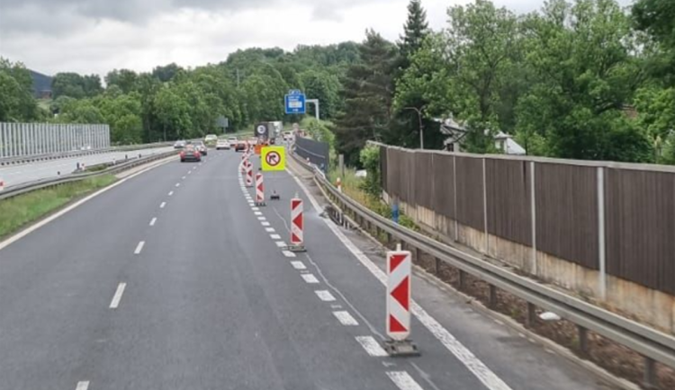 Sjezd z rychlostní silnice v Liberci u Makra na Dlouhý Most je do středy uzavřen