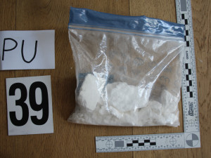 VIDEO: Manažeři si přivydělávali prodejem drog, nabízeli kokain i anabolika