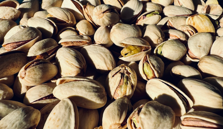 Chrastavská firma dovážela nebezpečné pistácie z Íránu, inspekce je zabavila