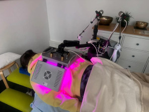 Extrémní bolest a jiskra naděje. Nemocná Radka z Olomouce bojuje s vzácnou diagnózou ve Švýcarsku