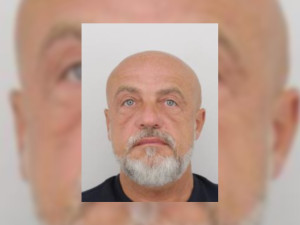 Milan nechal doma dopis na rozloučenou a zmizel. Pracuje jako kustod Slavie