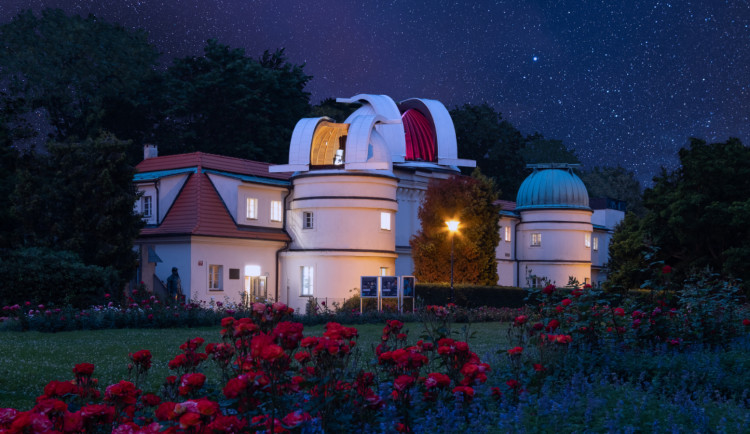 Štefánikova hvězdárna