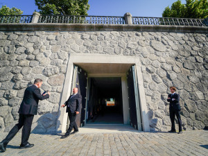 FOTO: Tunelem z náplavky do hotelu. Bývalý InterContinental otevřel další prostory