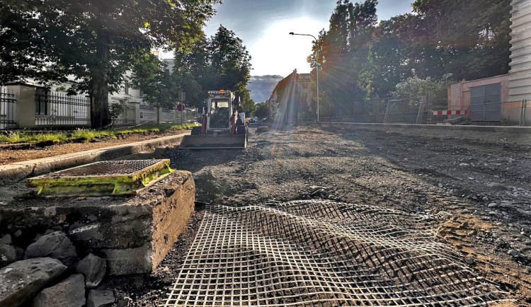 PŘEHLED: Podívejte se, jaká Prahu čekají dopravní omezení a výluky
