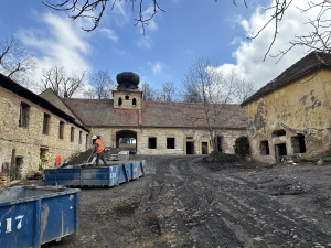 Squatteři si ve Štrasburku stěžovali na vystěhování z usedlosti Cibulka, neuspěli