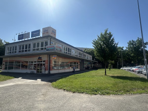 Praha 6 stopla prodej pozemků na Petřinách, místní proti výstavbě sepsali petici