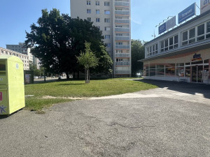 Praha 6 stopla prodej pozemků na Petřinách, místní proti výstavbě sepsali petici