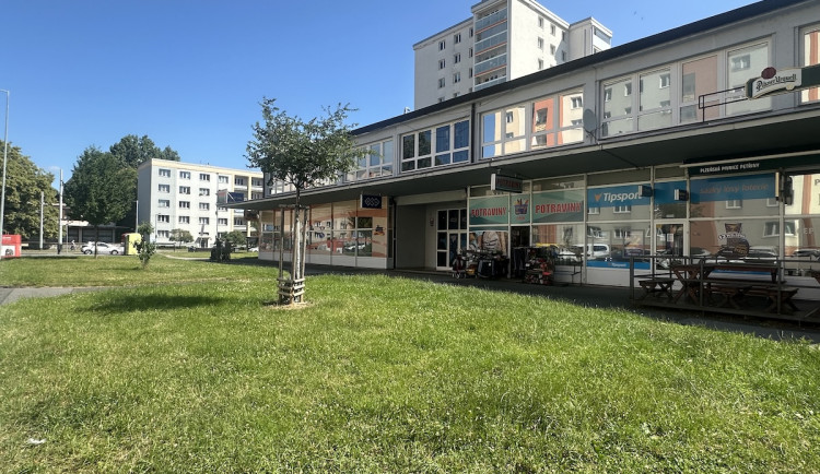 Praha 6 stopla prodej pozemků na Petřinách, místní proti výstavbě sepsali petici