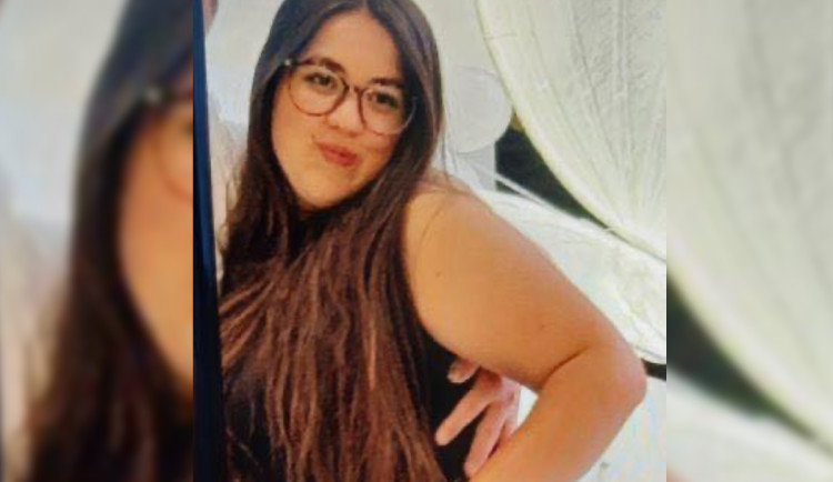 Čtrnáctiletá dívka utekla z domova, se starším přítelem chtěla do zahraničí
