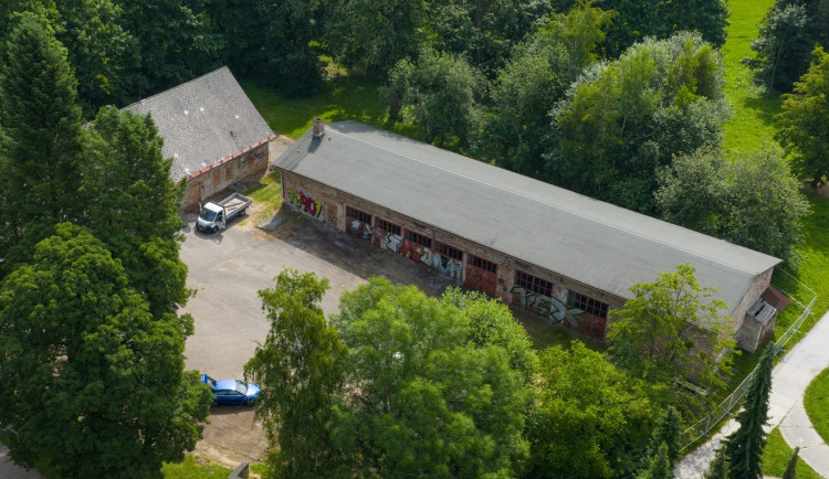 Odstartovala rekonstrukce zámeckých koníren a mléčnice v Karviné za 130 milionů