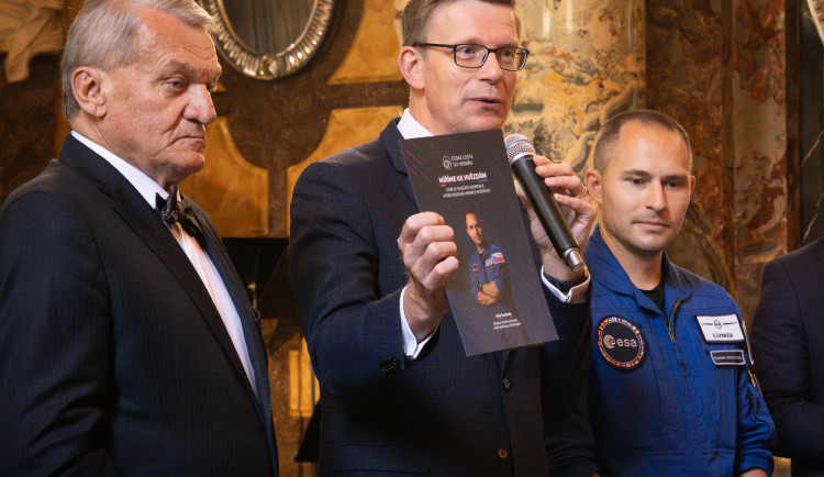 Bohuslav Svoboda, Martin Kupka a astronaut Aleš Svoboda.