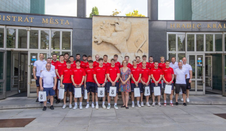 MS juniorů: Hradec Králové je ode dneška hokejbalovým centrem světa