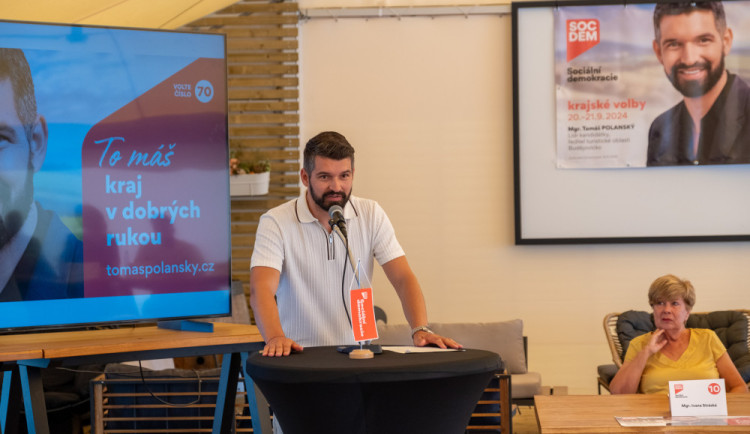 Sociální demokracii na jihu Čech opustil Šťastný, předseda o odchodu zatím neuvažuje