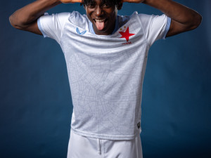 Slavia představila nové dresy, autorem je výtvarník Pasta Oner