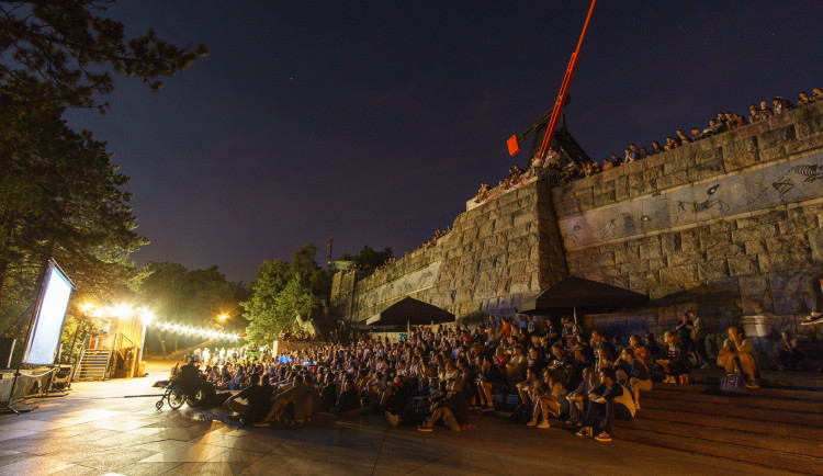 Kulturní prostor s barem u Stalina na pražské Letné bude zřejmě pokračovat