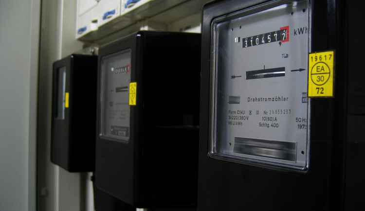 ČEZ varuje před falešnými energetiky, zkouší to přes výměnu elektroměrů