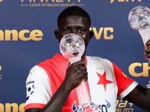 Diouf míří do Premier League. Zápas s Drážďany byl jeho rozlučka se Slavií