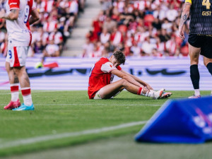 Fotbalisté Slavie v úvodu sezony doma ztratili, s Hradcem Králové remizovali 2:2