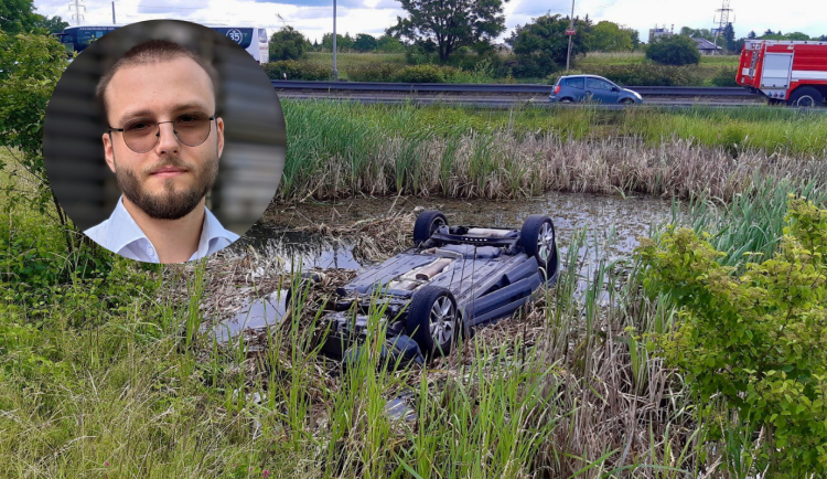 Jiří z auta zachránil ženu i její dceru.