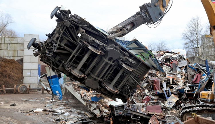 Vlaky na Vysočině patří k nejmladším v republice, staré vozy končí ve šrotu