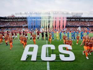 Deset dní ve Spartě. Ukrajinské děti trénovaly na letním fotbalovém táboře