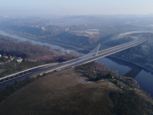 V soutěži o most přes Vltavu na Pražském okruhu je pět finalistů, vítěze vyberou v září