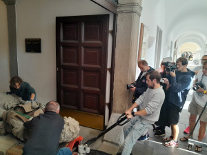 Praha má půjčenou sochu Samsona z Českých Budějovic. Město opustila poprvé po 300 letech