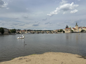 Prahu čeká vlna veder, může být až 37 stupňů. O víkendu přijdou bouřky