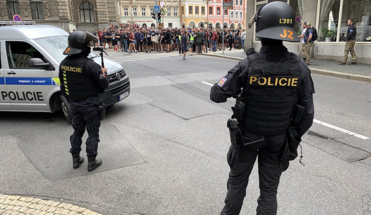 Na sever Čech o víkendu míří Slavia i Sparta. Chystá se i policie