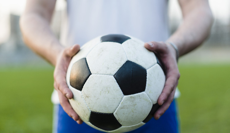 Začínám, prosím o respekt: Asociace rozhodla o pásce, kterou budou nosit začínající rozhodčí