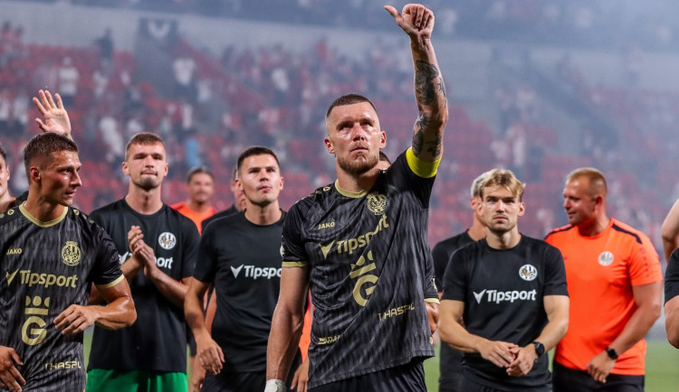 Za pár minut půjdou do prodeje lístky na Spartu, pod hradecká lízátka míří fotbalisté z Letné